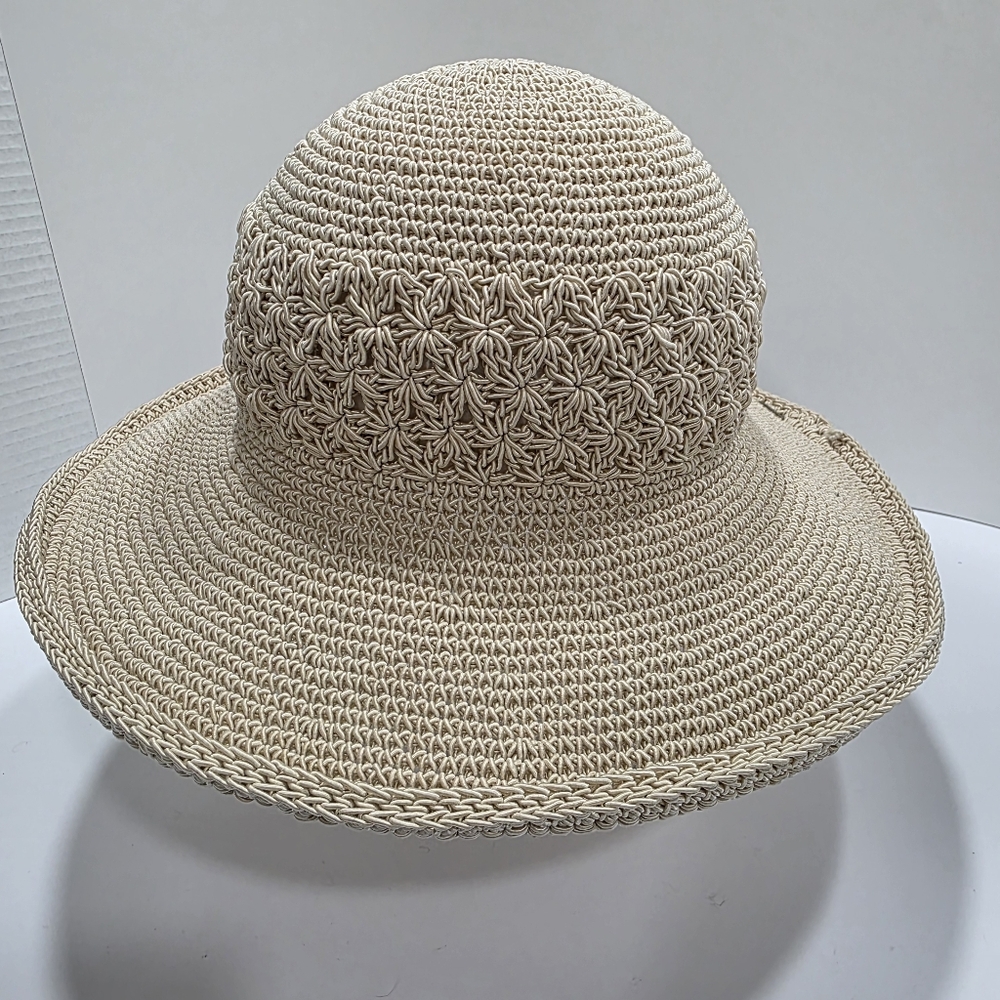 Crochet Cream Woven Sun Hat No Tags Excellent Condition